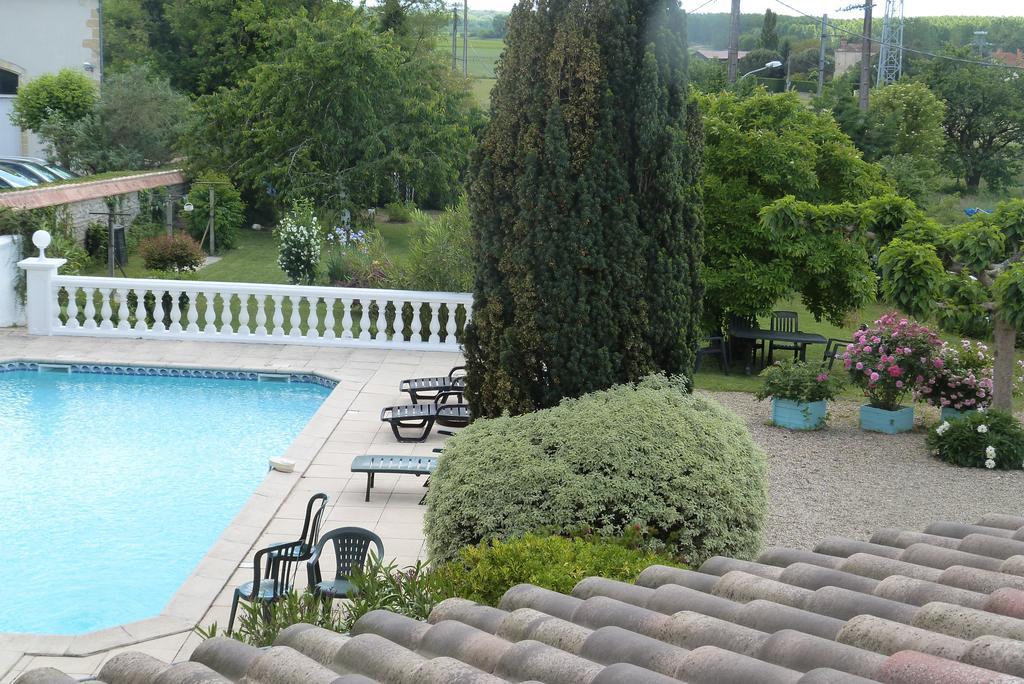 "Les Peyres" Hotel Lamothe-Landerron Quarto foto